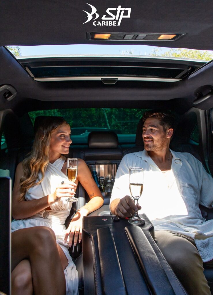 WELCOME YOUR HONEYMOONERS WITH STPCARIBE TRANSPORTATIONIN MEXICO AND THE CARRIBEAN AT CANCUN AIRPORT OR TULUM AIRPORT