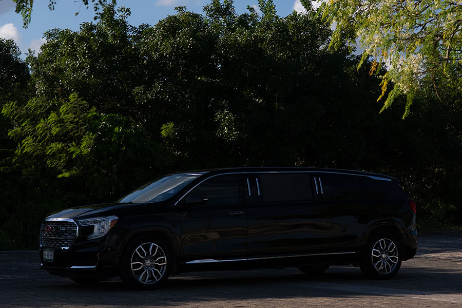 Cancun Luxury Transportation